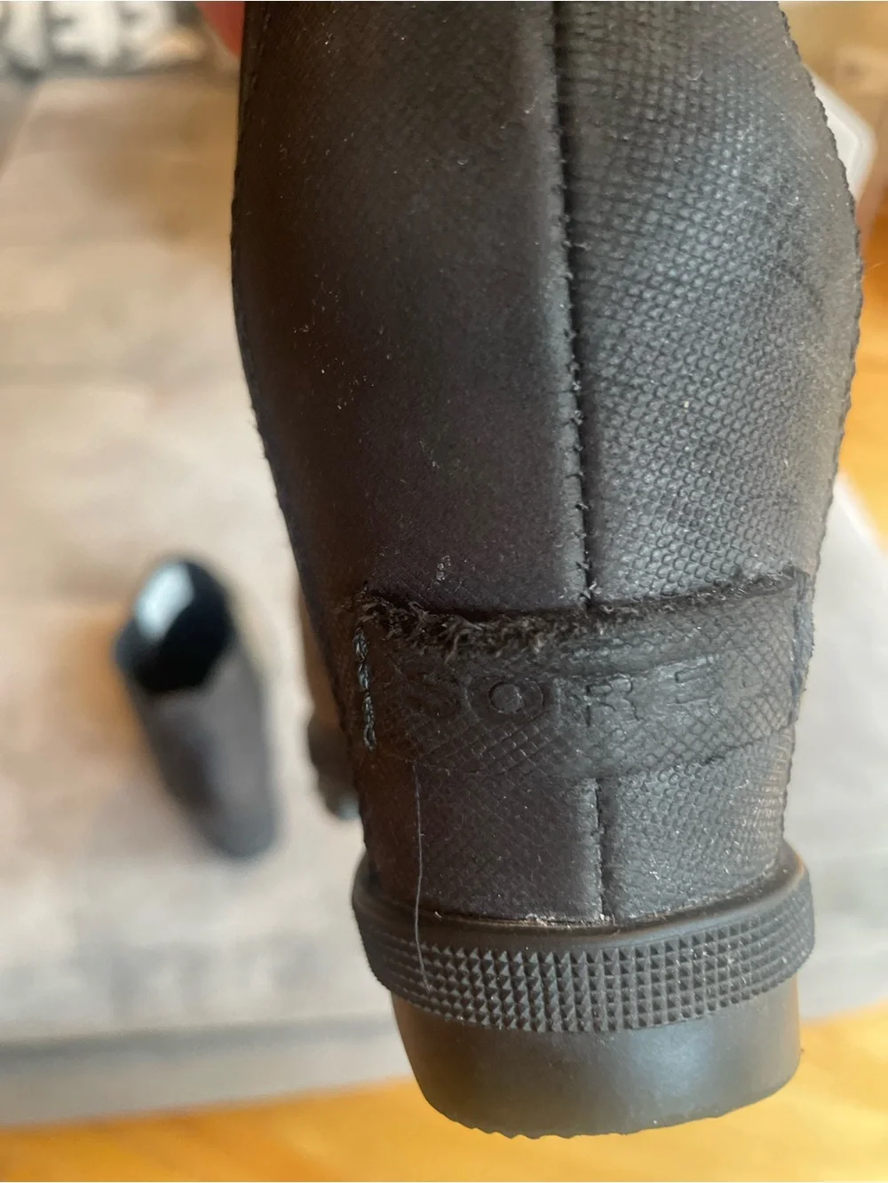 Women’s Sorel Green Leather Chelsea Lug Boot with Black Elastic